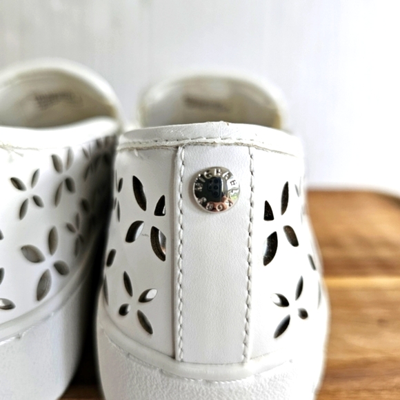 Michael Michael Kors Keaton Slip On Sneakers Size 7 Laser Cut White Silver - Picture 9 of 13